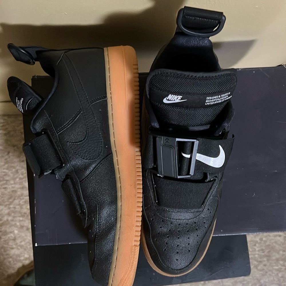 Nike Air Force 1 Utility 🖤